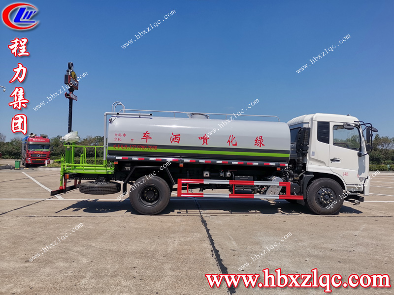 乘風(fēng)破浪，湖北程力東風(fēng)天錦灑水車帶你披荊斬棘